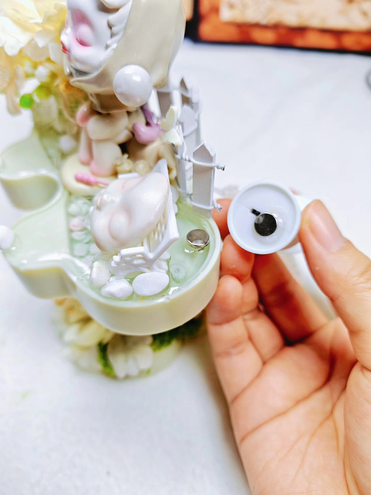 Suporte Magnético para Telemóvel em Resina Menta Claro