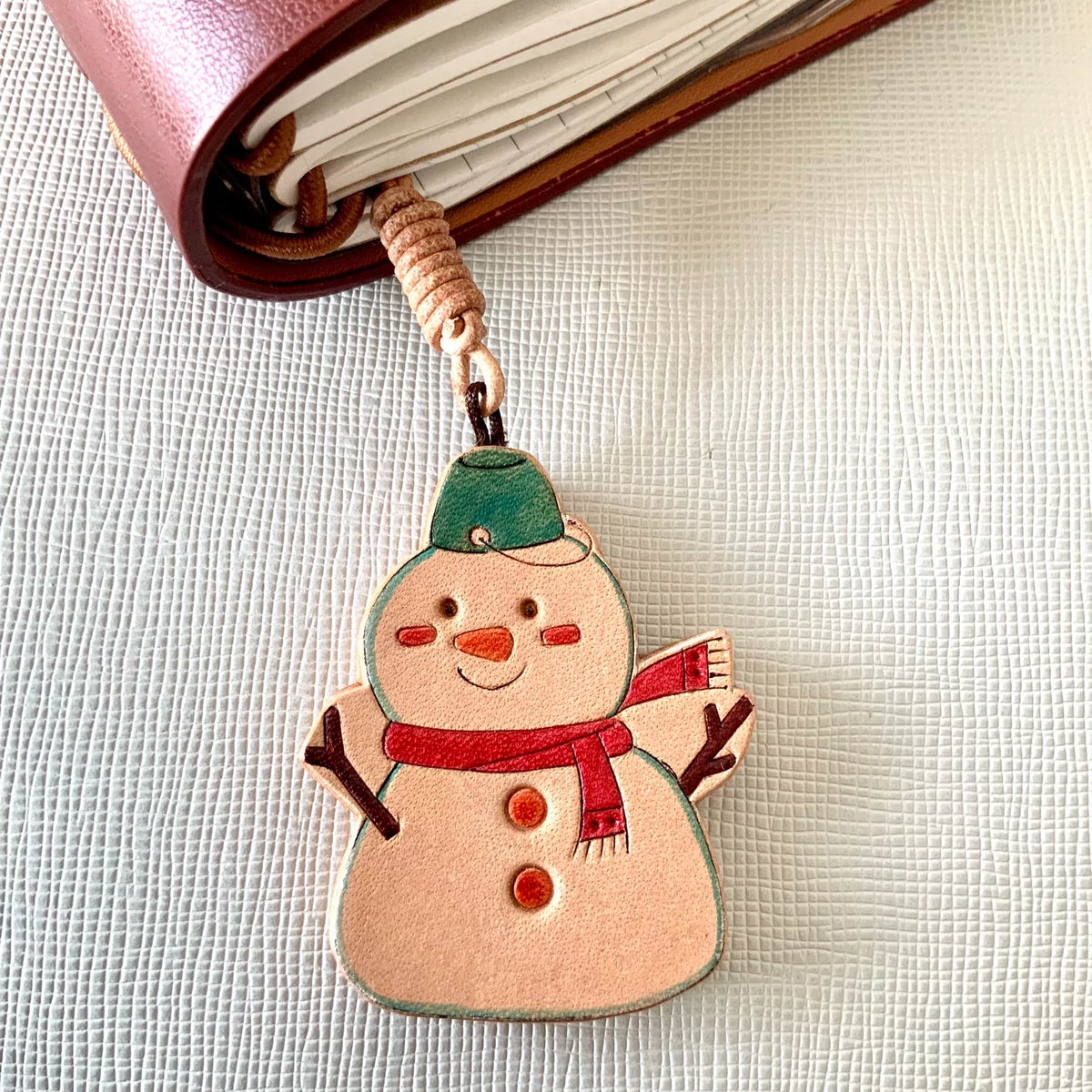 Conjunto de Charms de Couro Boneco de Neve e Árvore