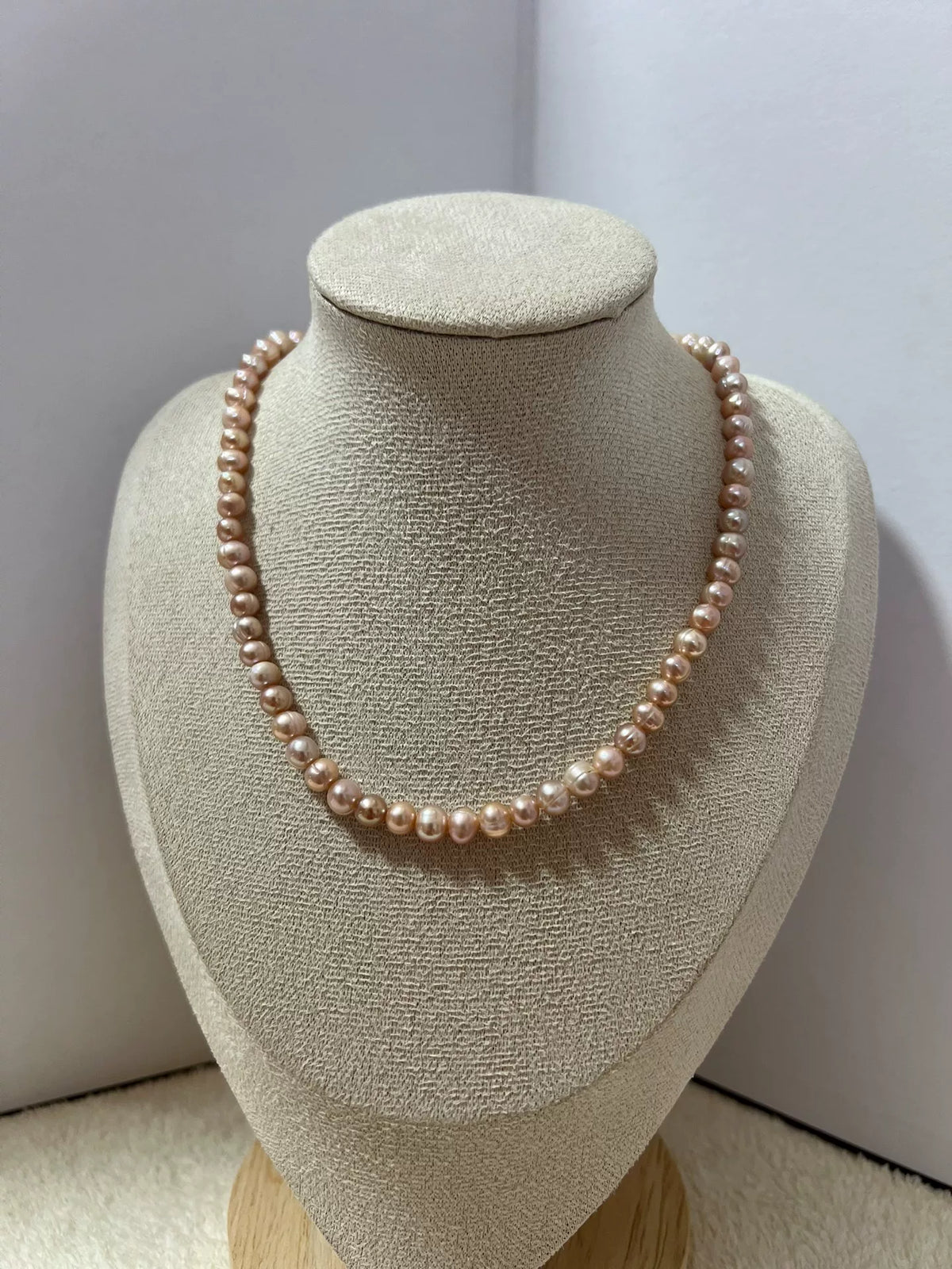 Colar de Pérolas de Água Doce Rosa 5-6mm Fecho Dourado