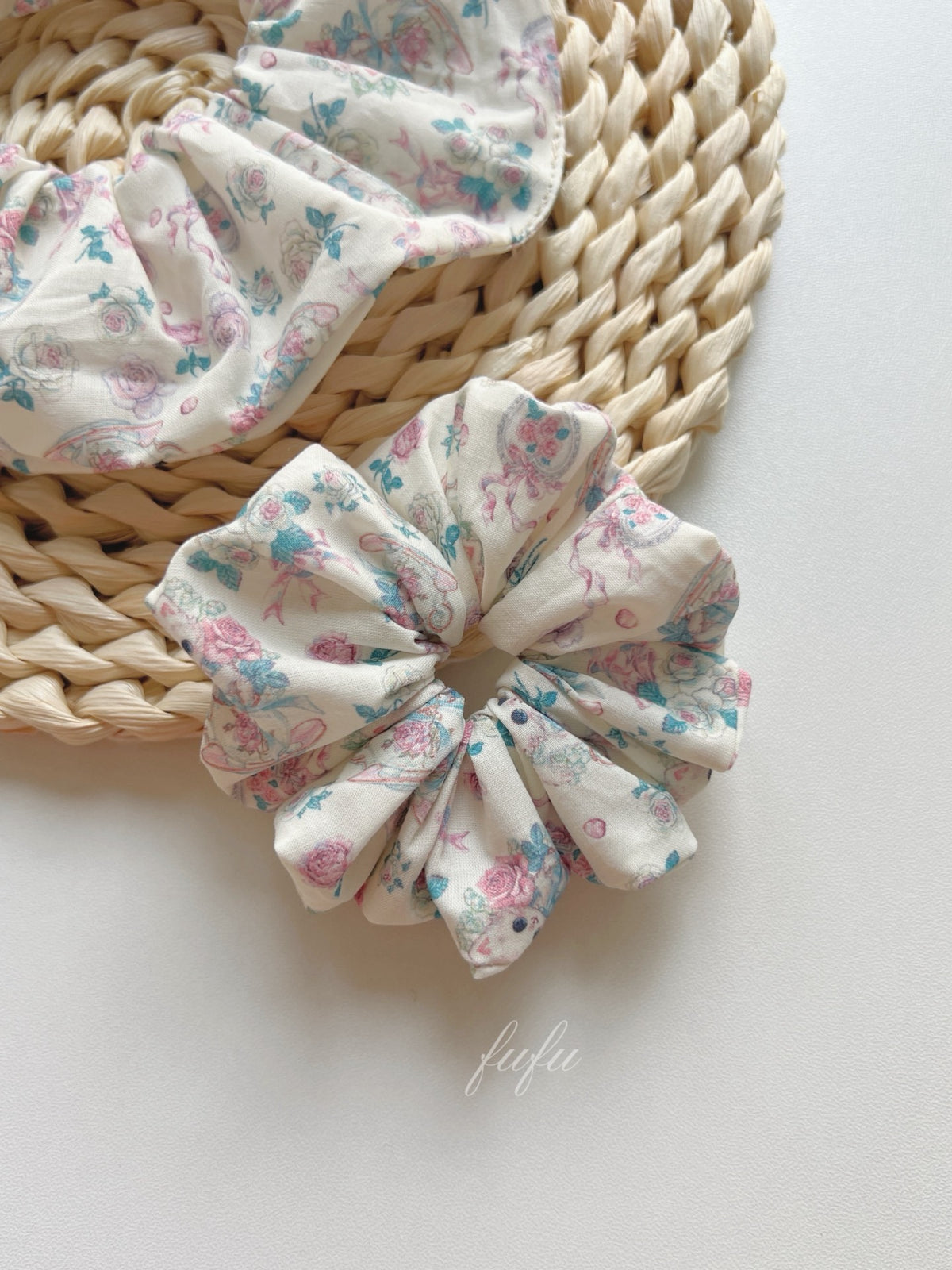 Floral Cat Print Scrunchie Set