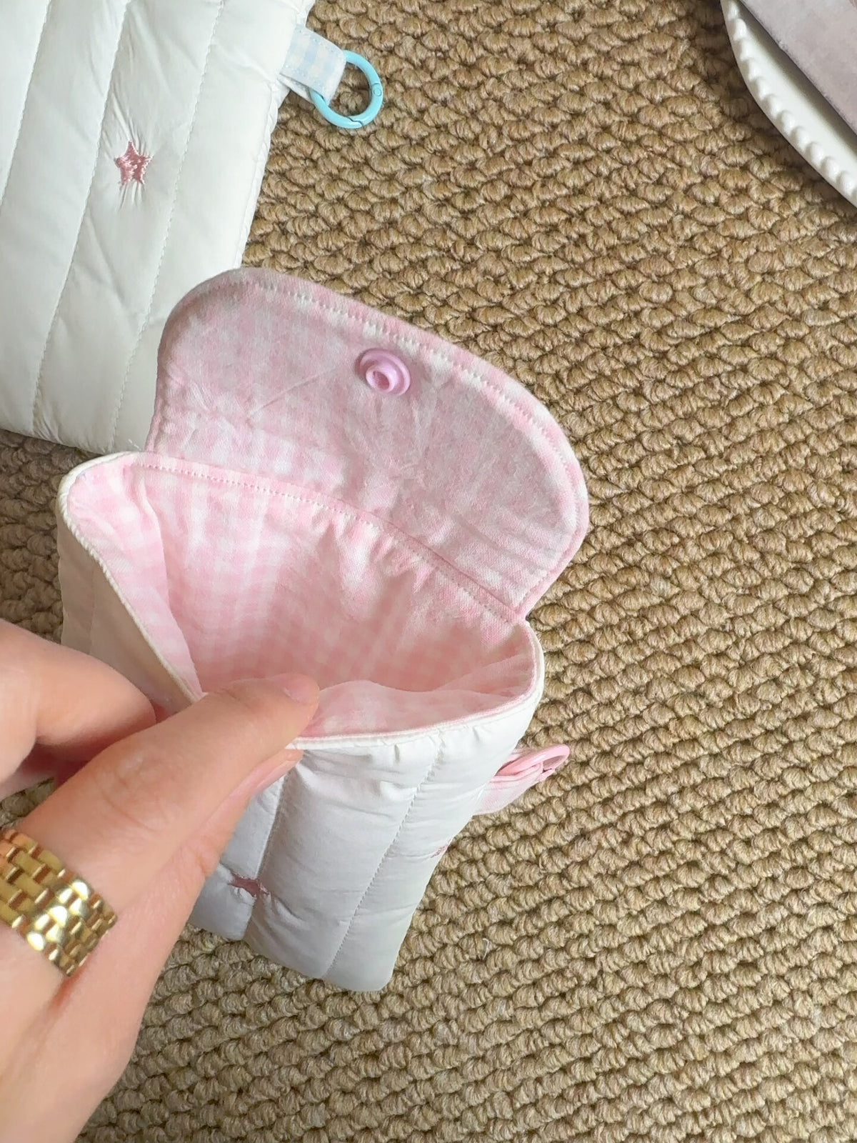 Housse Kindle en coton matelassé avec broderie d'étoiles