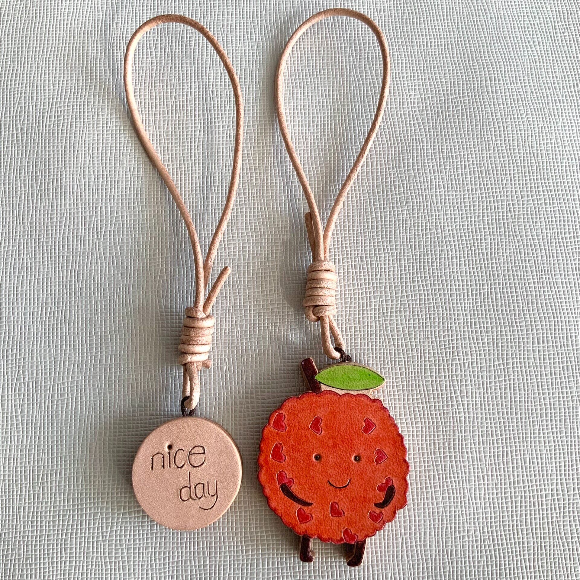 Lychee Leather Charm Set with "nice day" Disc