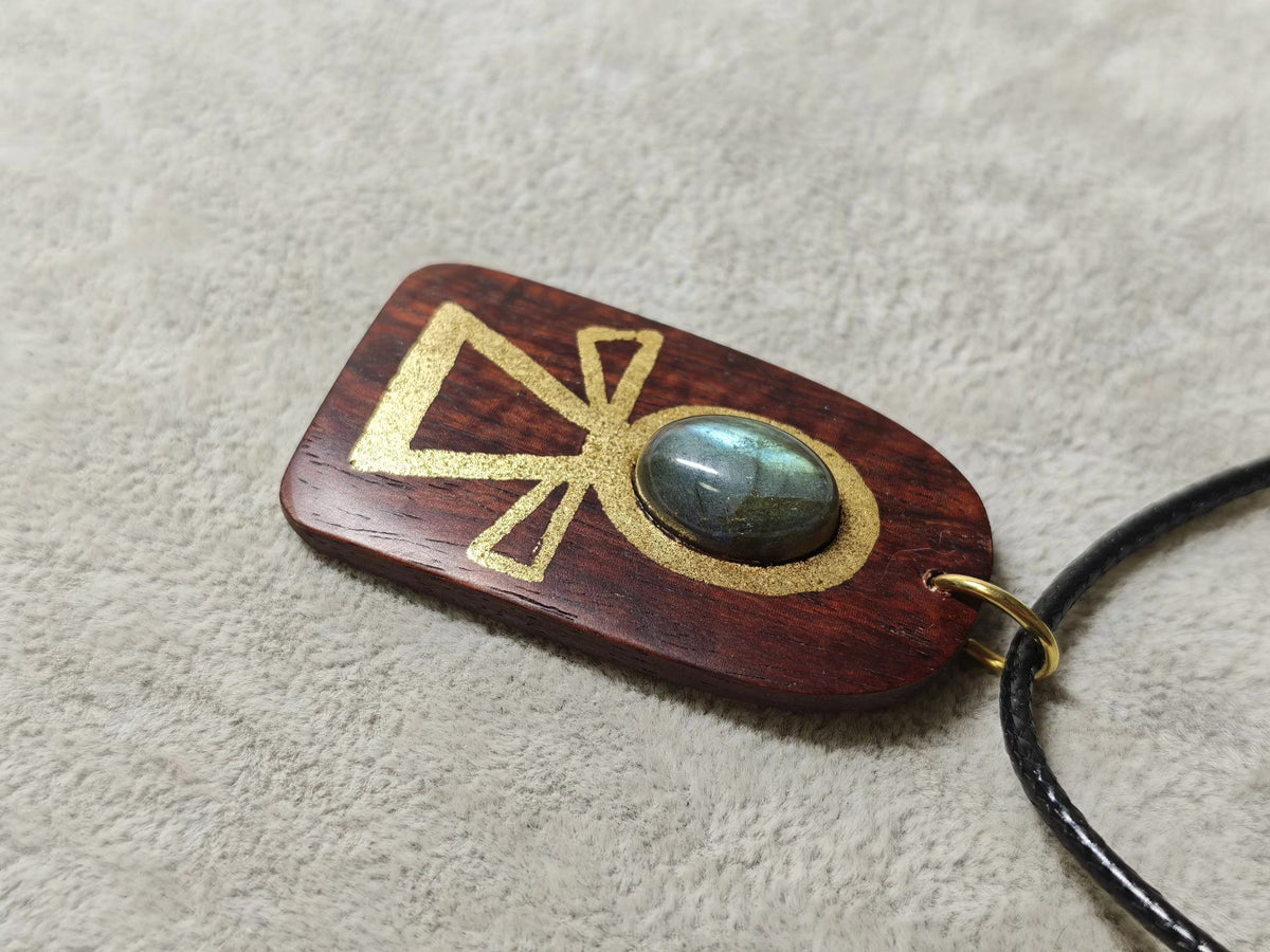 Myanmar Rosewood Labradorite Ankh Pendant