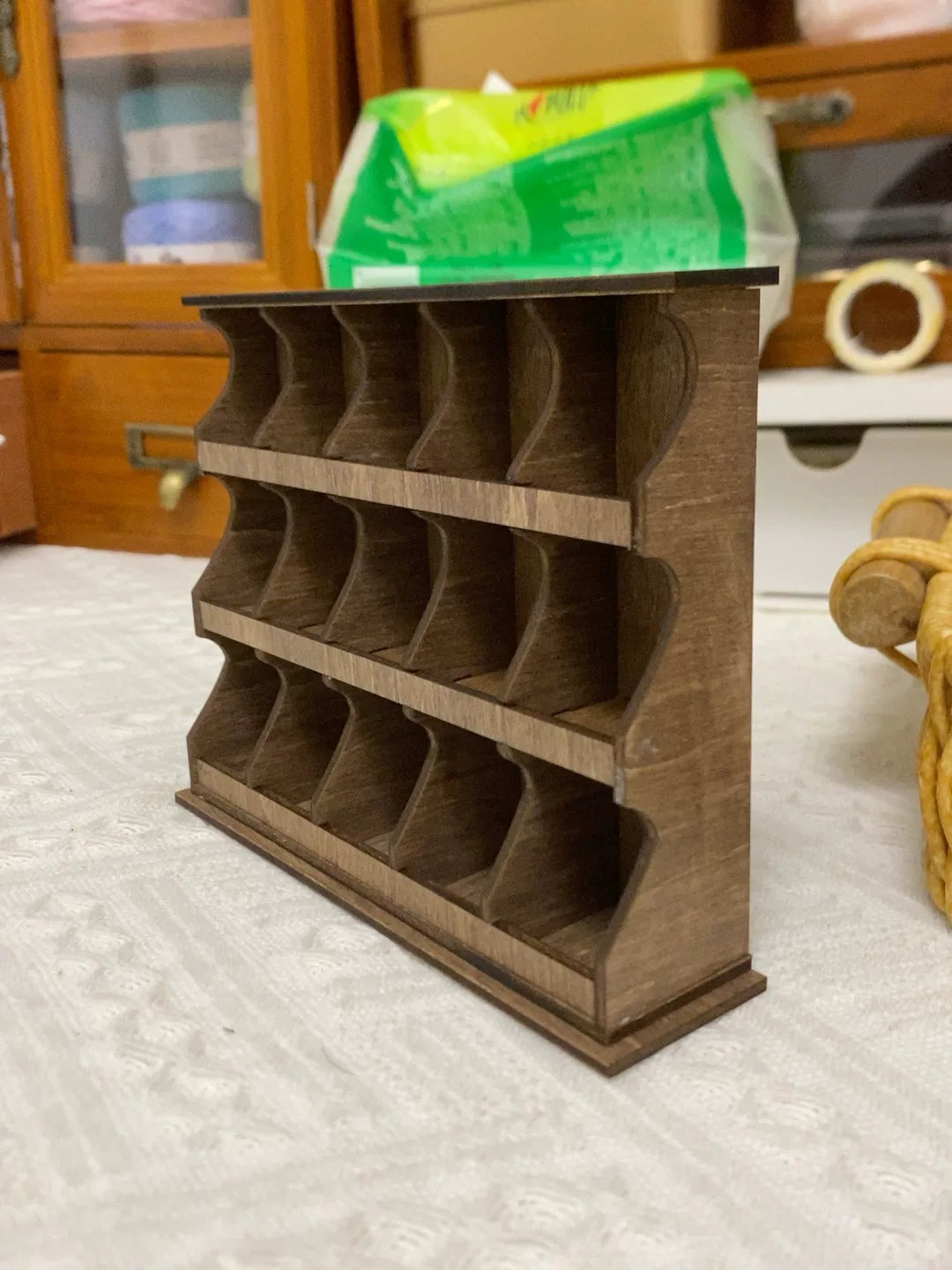 Houten Miniatuur Vitrinekast 15 Compartimenten
