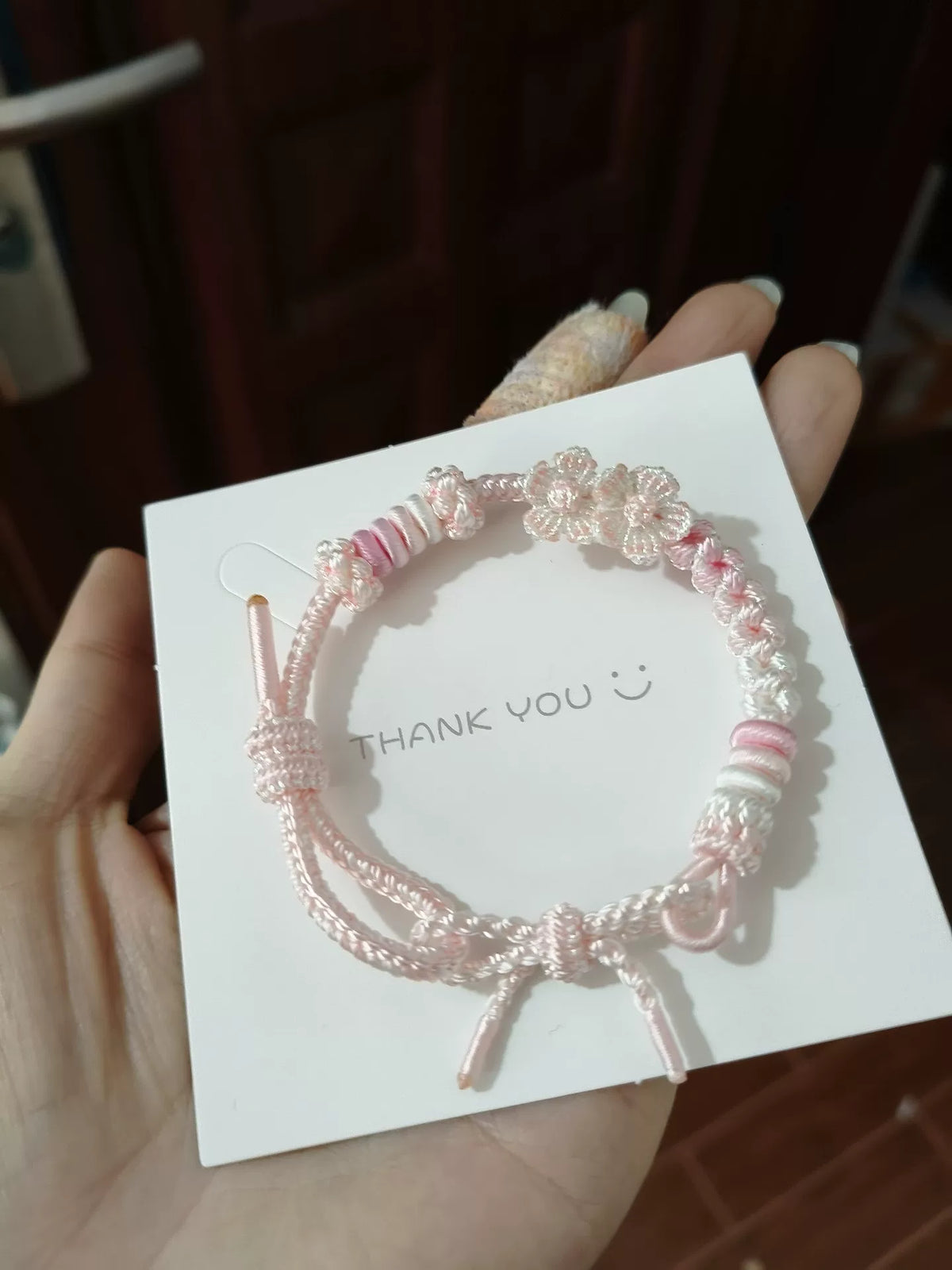 Pulseira Trançada à Mão Gradiente Rosa e Branco