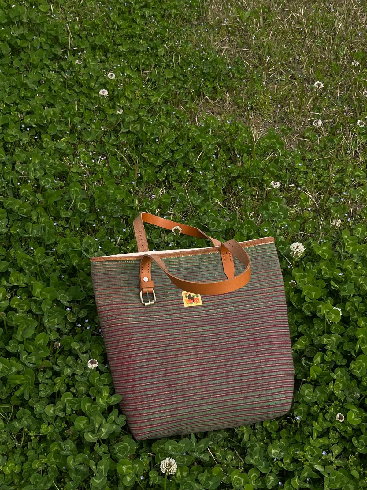 Handgefertigte handgewebte gestifte Stofftasche