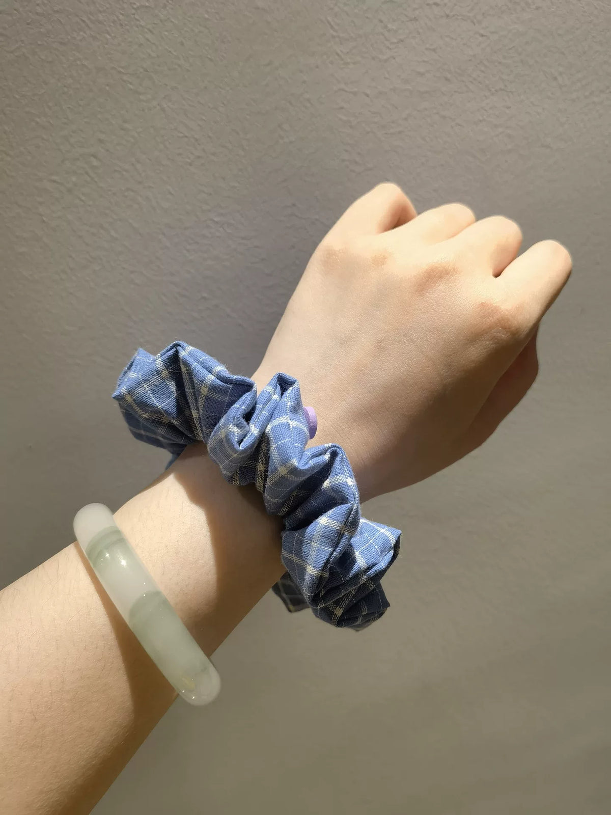 Elastico per capelli in cotone a quadretti blu