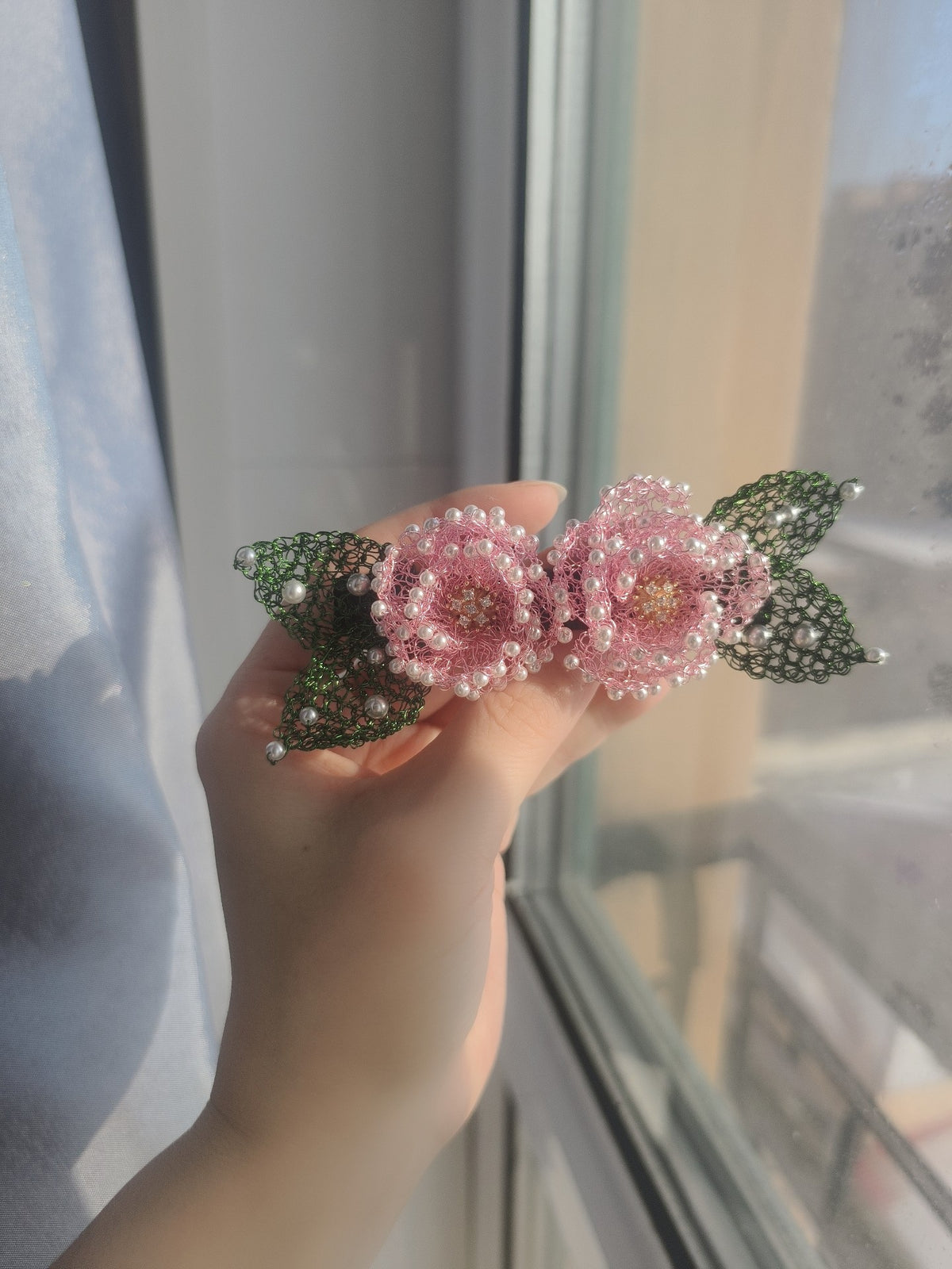 Pearl Peony Wire Flower Parallel Hair Clip