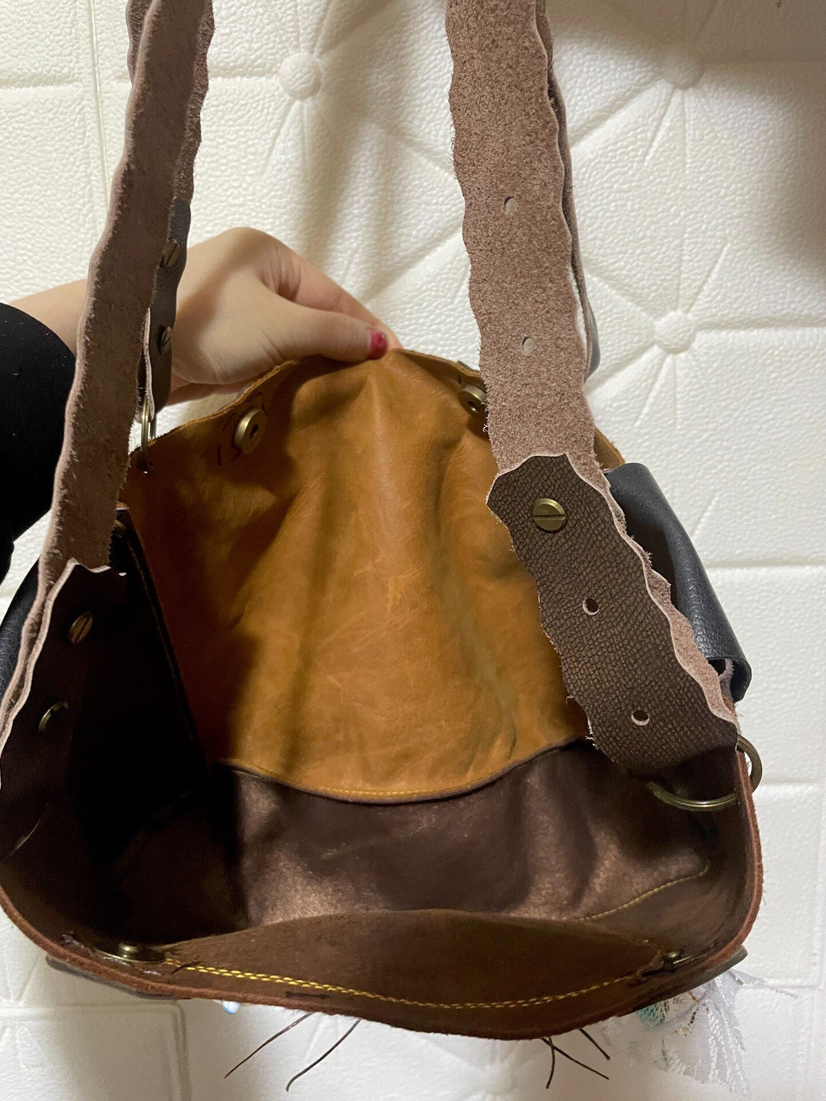 Genuine Leather Cat Applique Shoulder Bag