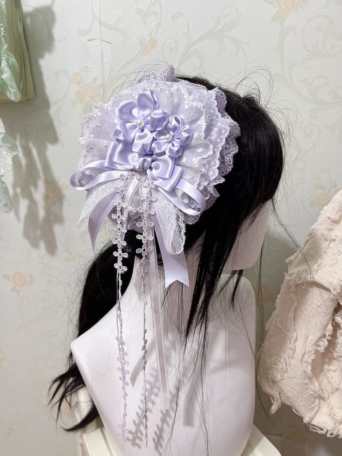Ornamento per capelli in pizzo lavanda con fiori di ciliegio