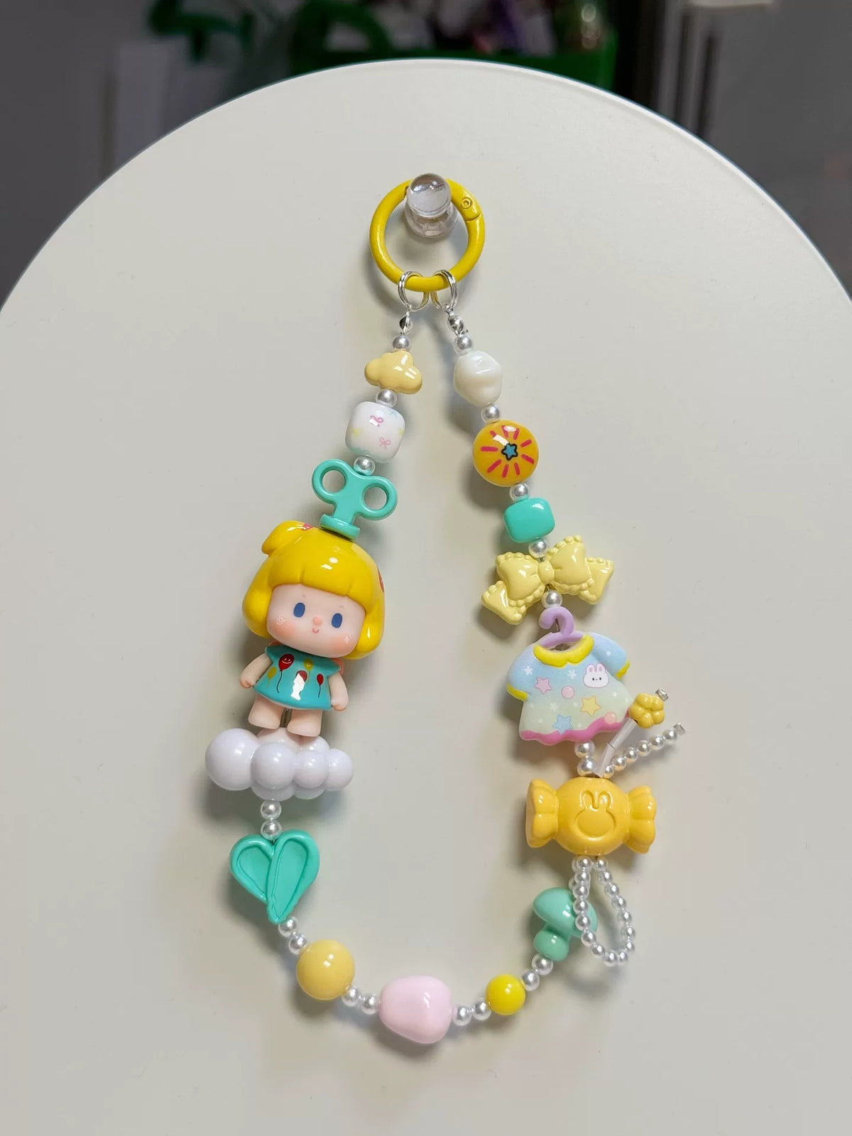 Llavero de móvil, bolso o llavero pastel con cuentas