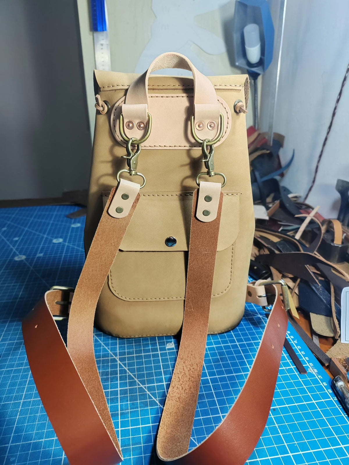 ハンドメイド マット牛革 パラトルーパー バックパック