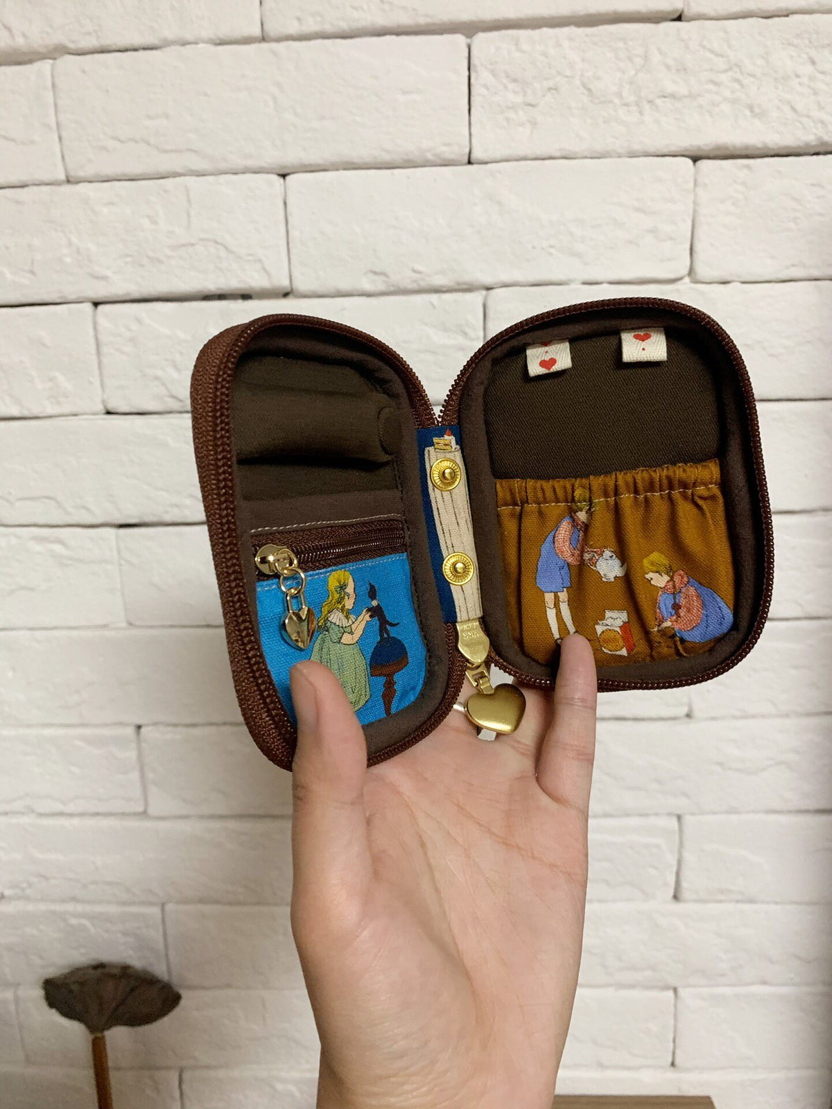 Oxford Cloth Zippered Pouch with Woven Illustrations
