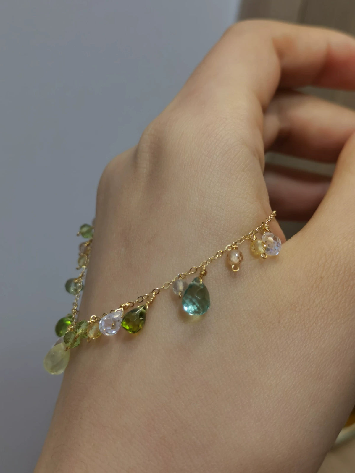 Bracelet ajustable en pierres naturelles or plaqué 14k