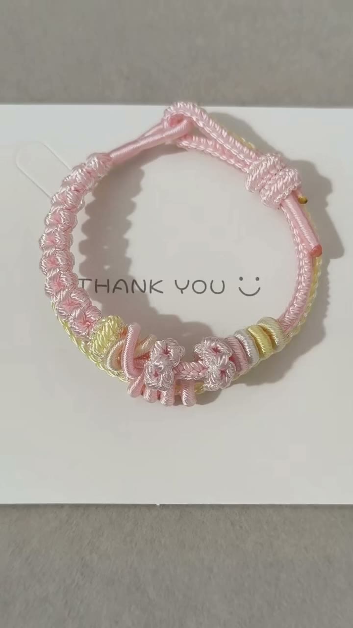 Pulseira Tecida em Rosa Gradiente com Flores