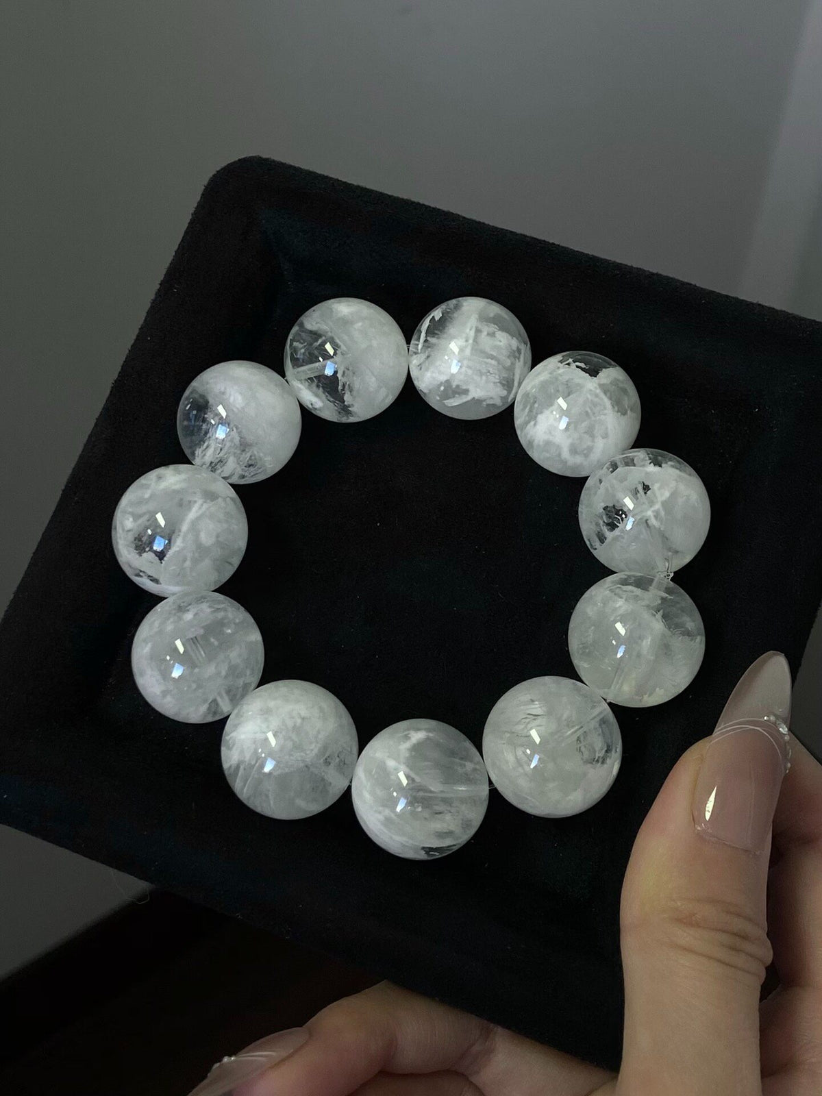 Snowflake Ghost Quartz Beaded Bracelet 20mm