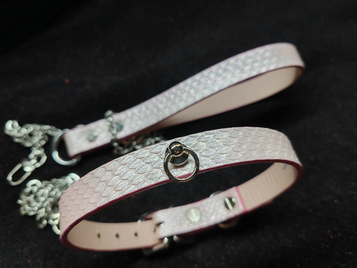Iridescent Pink Scale Textured Pet Collar