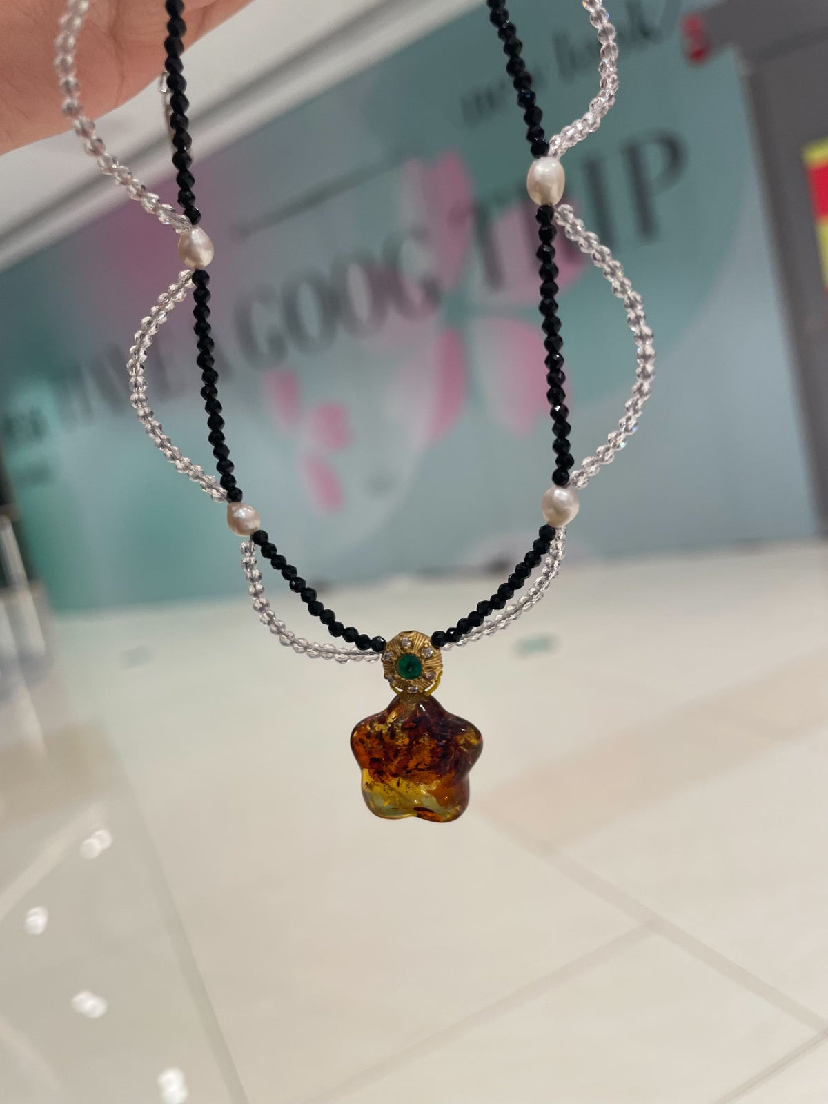 Collier pendentif étoile en ambre miel naturel