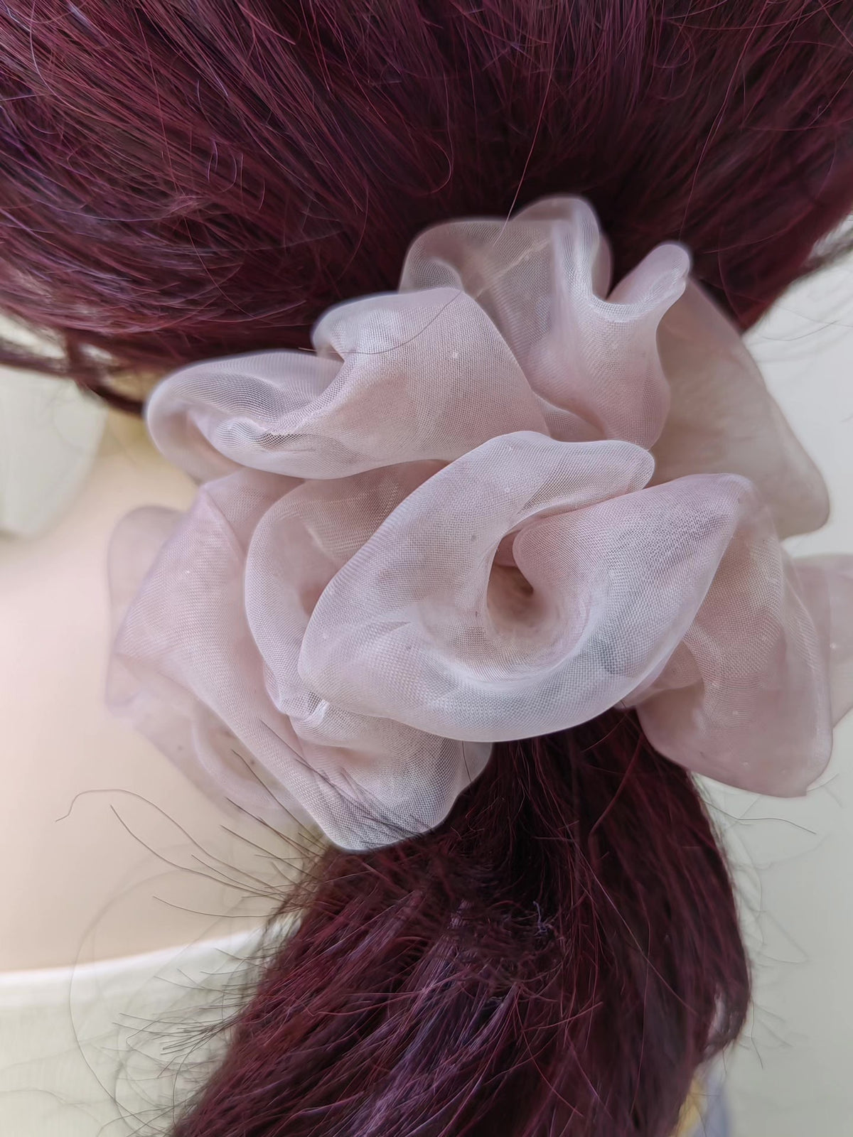Scrunchie de Organza Rosa Pálido Grande