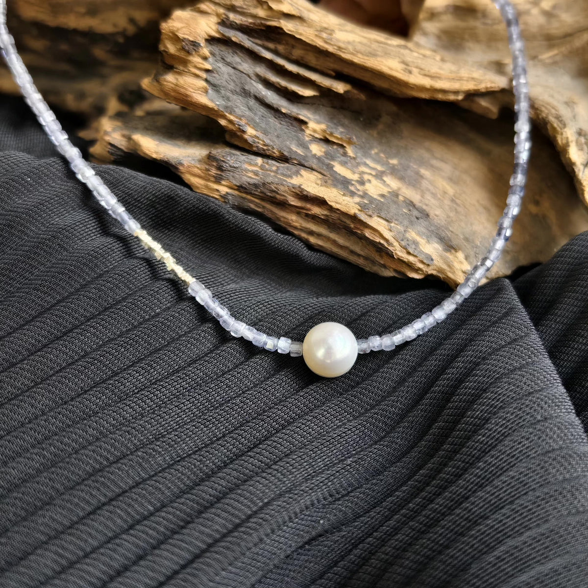 Cube Cordierit-Perlenkette mit Sterlingsilber
