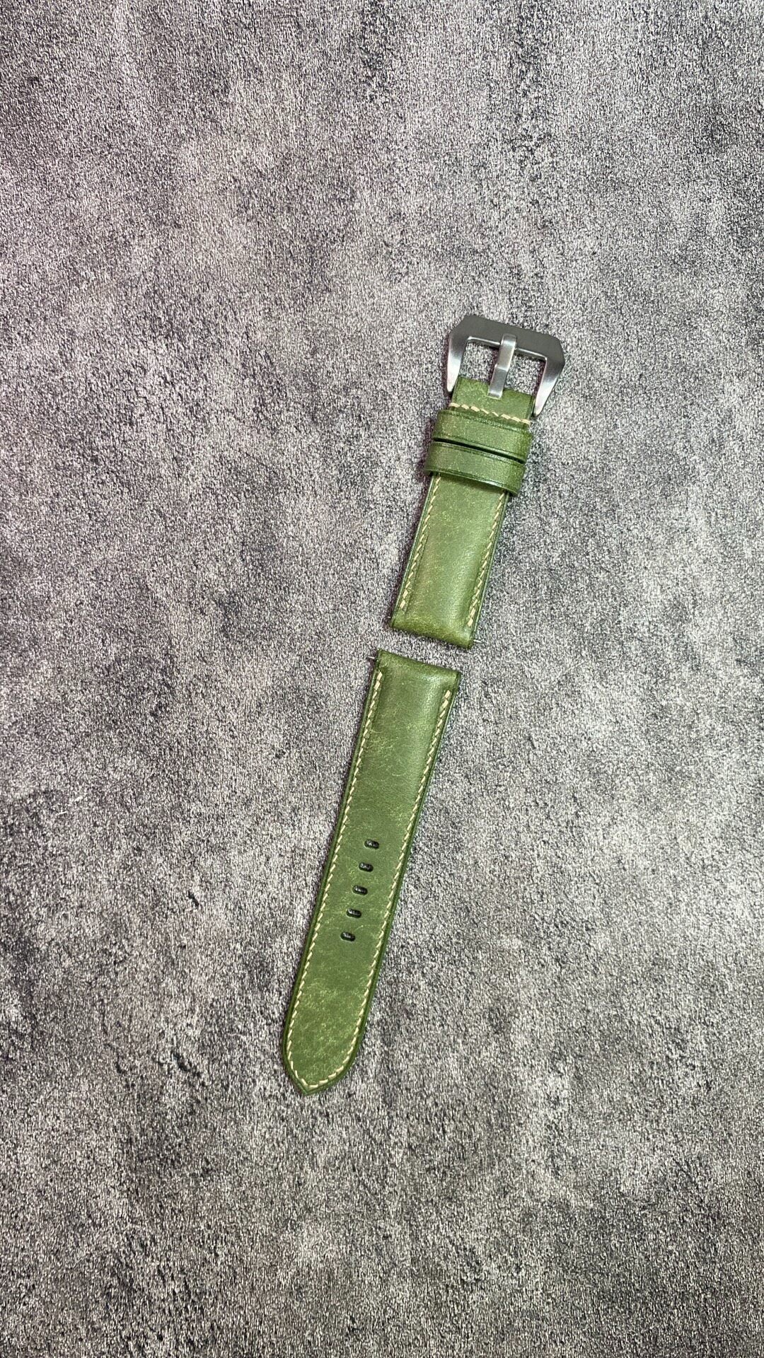 Watch Strap Half-Bulge PUEBLO Matte Green Leather