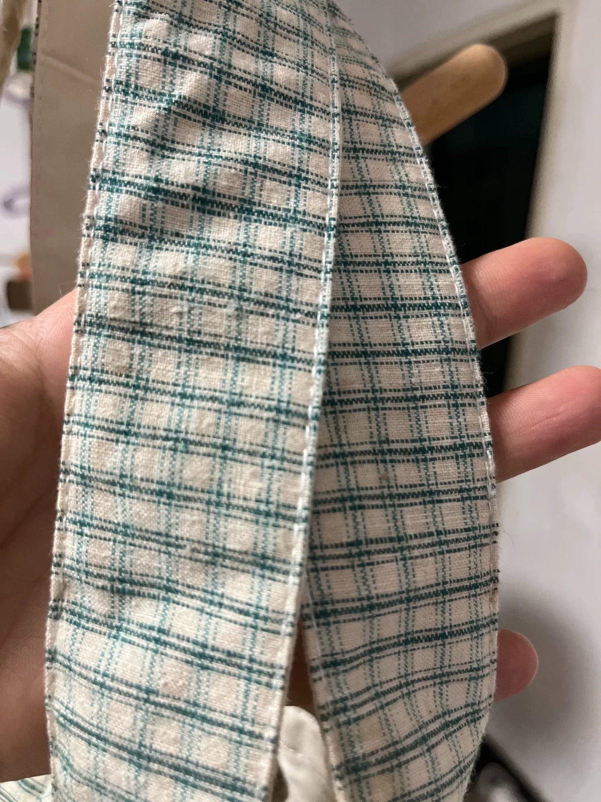 Bolso tote y de hombro de algodón bordado con cuadros verdes