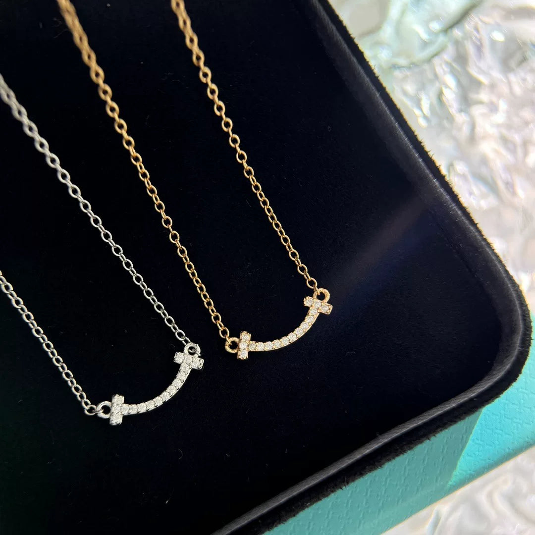 Collar Mini Smile Plata de Ley S925 Pavé