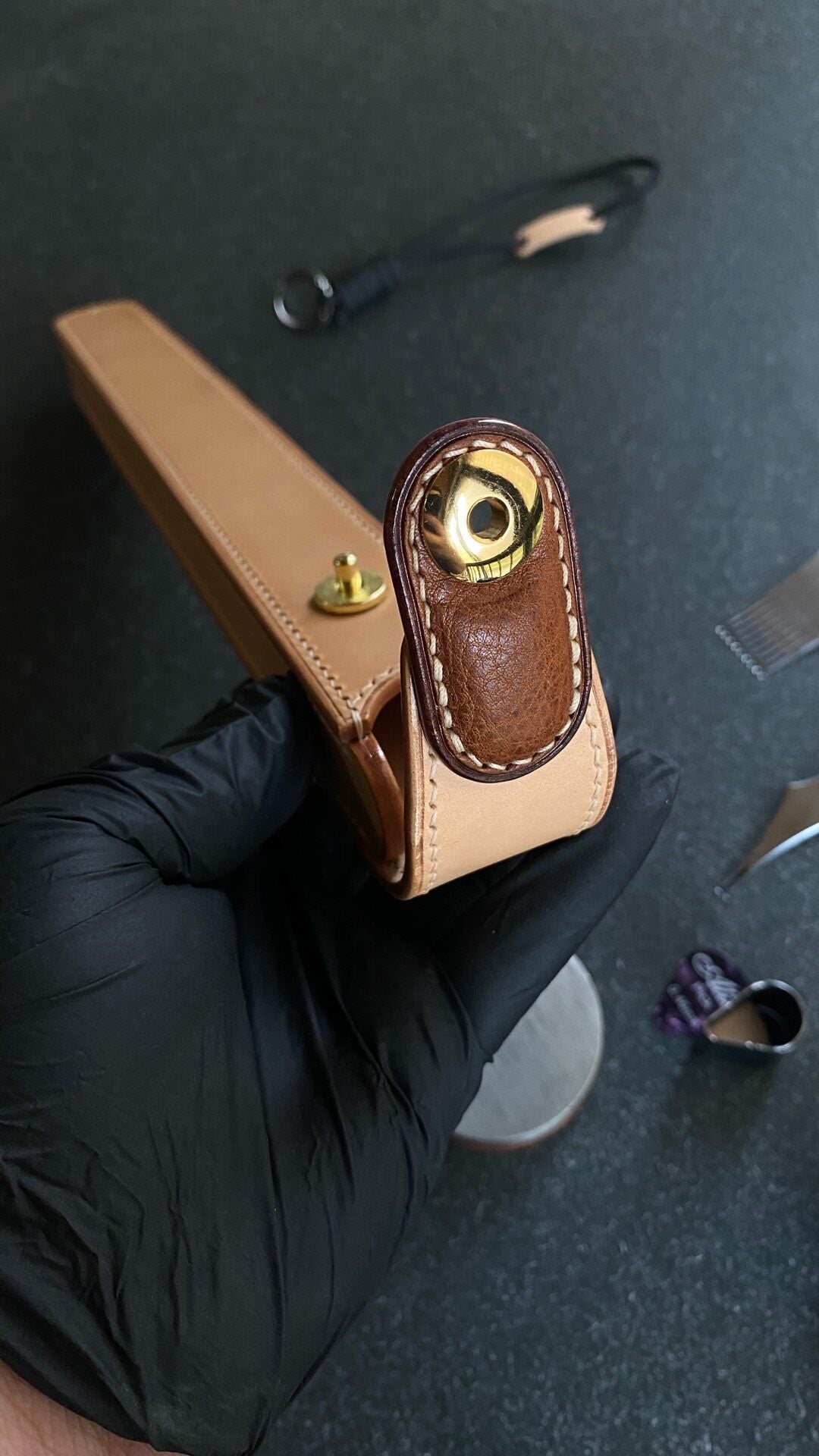 Handcrafted Leather Fan Case Vegetable Tanned Cowhide