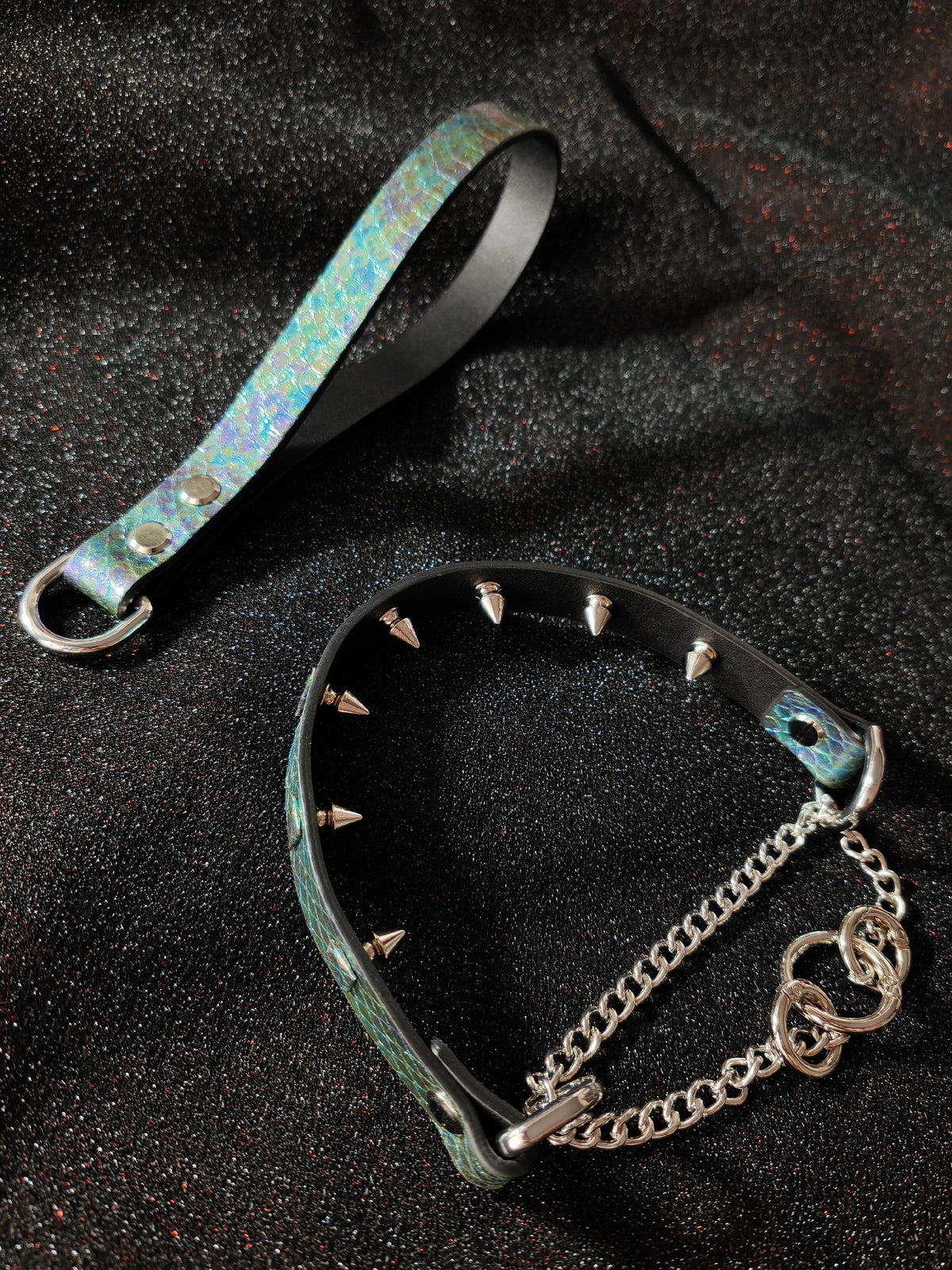Collier pour animal effet peau de serpent bleu-vert