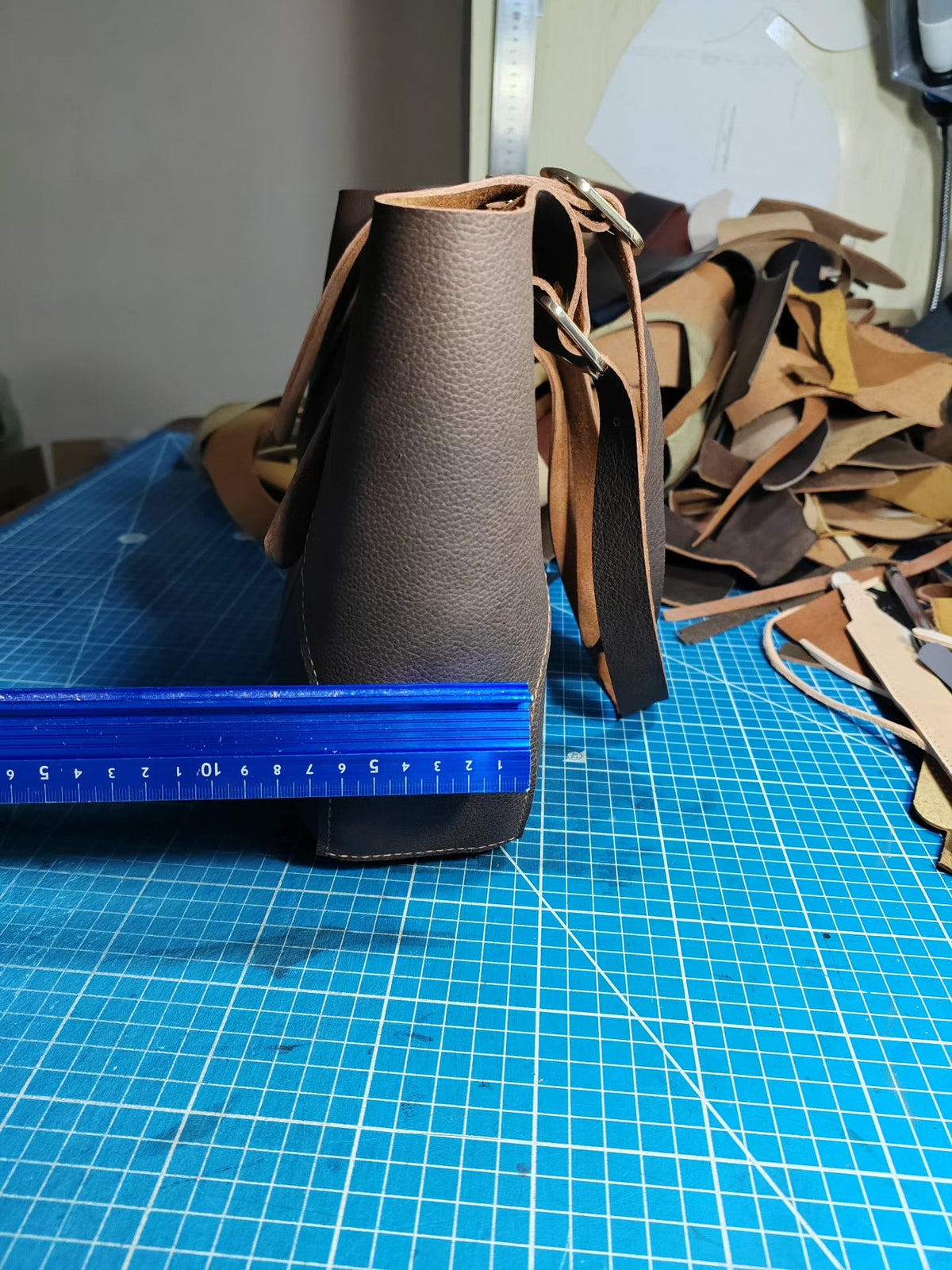 ハンドメイド ダークブラウン シボ革カウハイドレザー トートバッグ