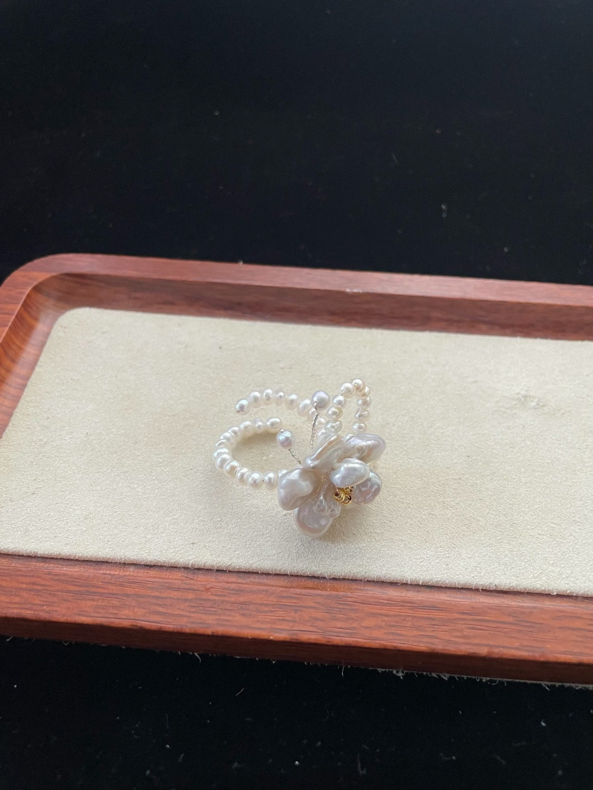 Natural Pearl Flower Ring Butterfly Design
