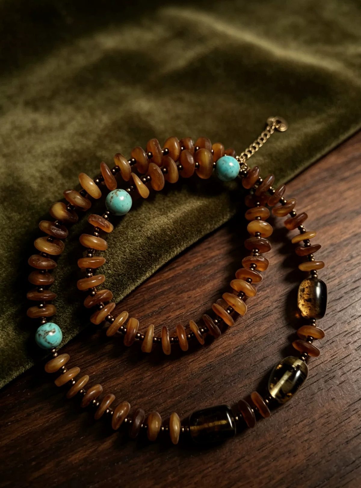 Collier de perles ambre et turquoise 45 cm