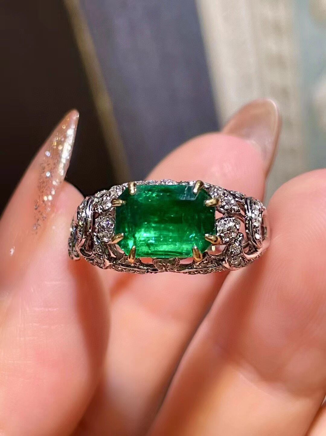 18K Gold Emerald Ring, 1.82ct Center Stone, Pavé Setting