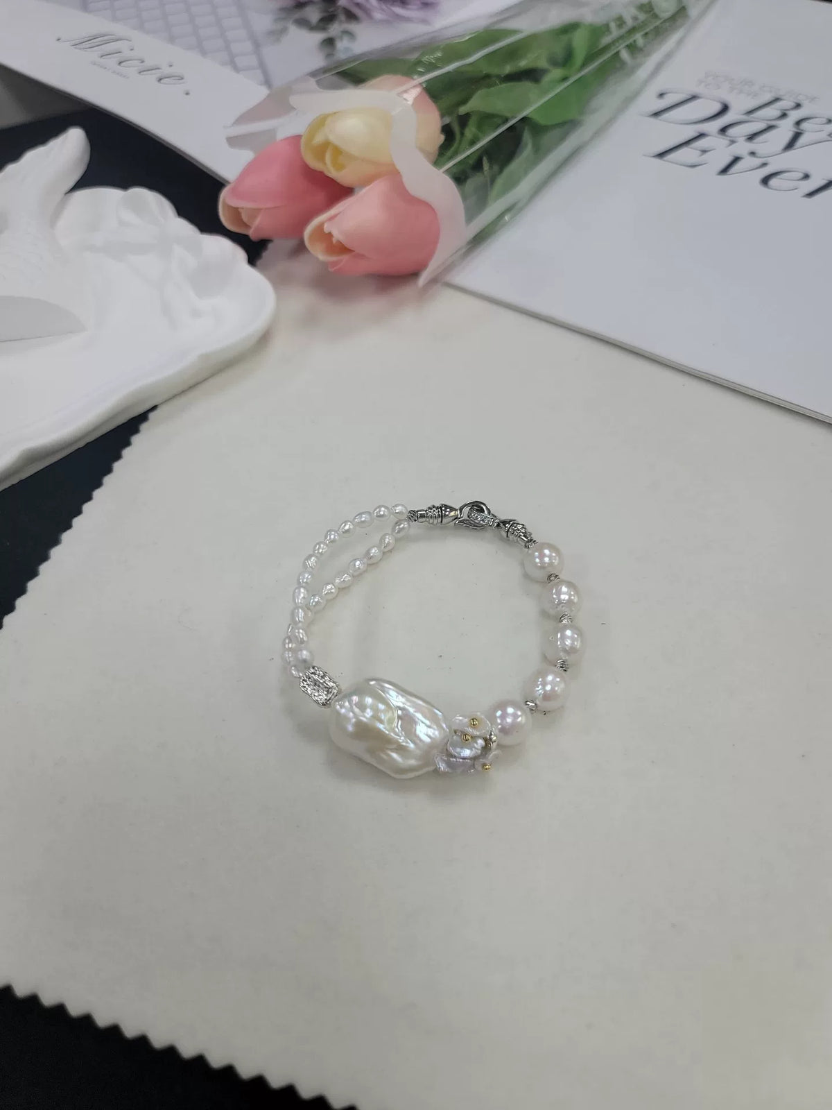 Freshwater Pearl Fishtail Bracelet