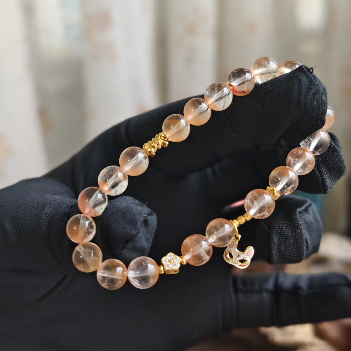 Bracciale in cristallo a pelo di coniglio rosso e argento con charm fox
