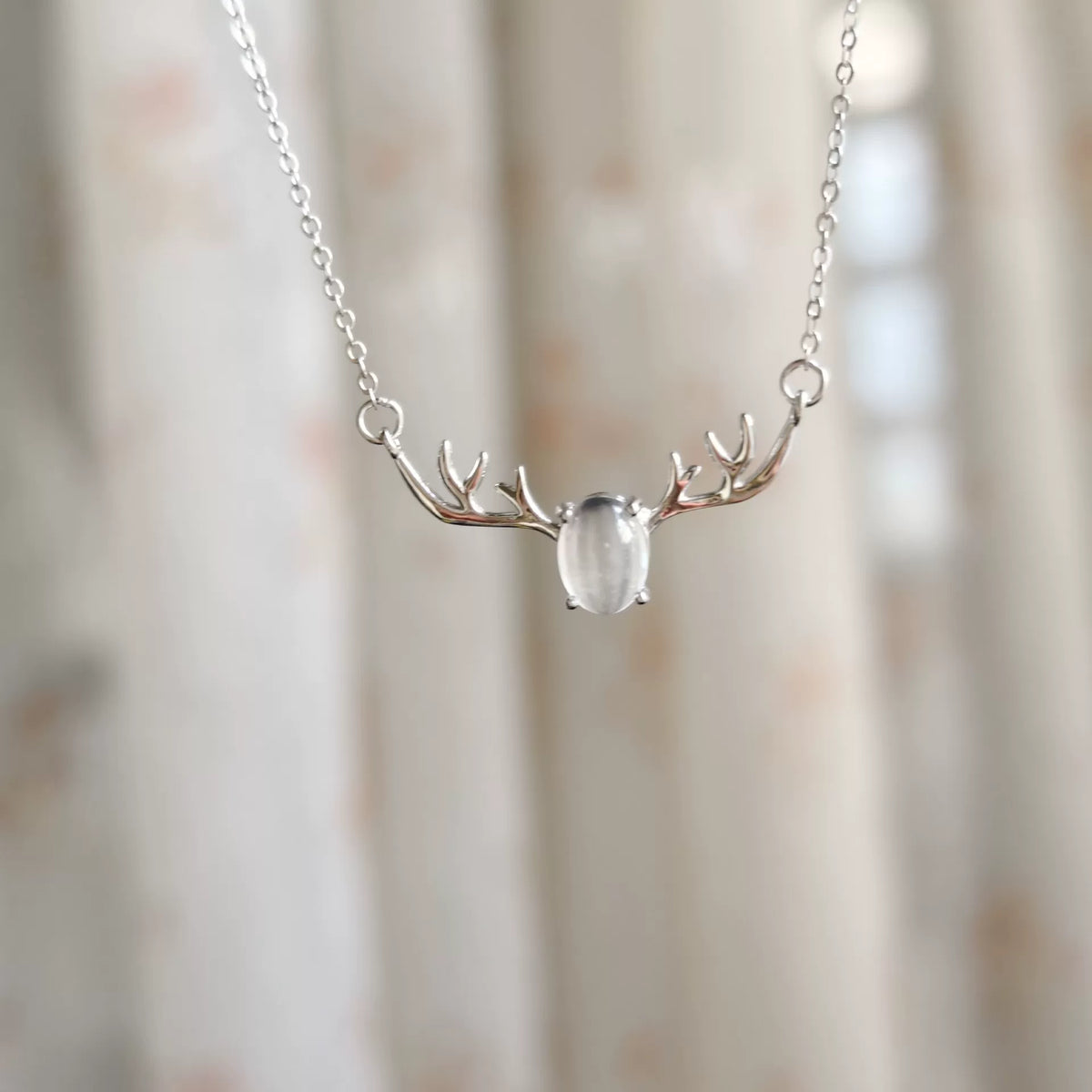 Water Foam Jade Deer Antler Necklace