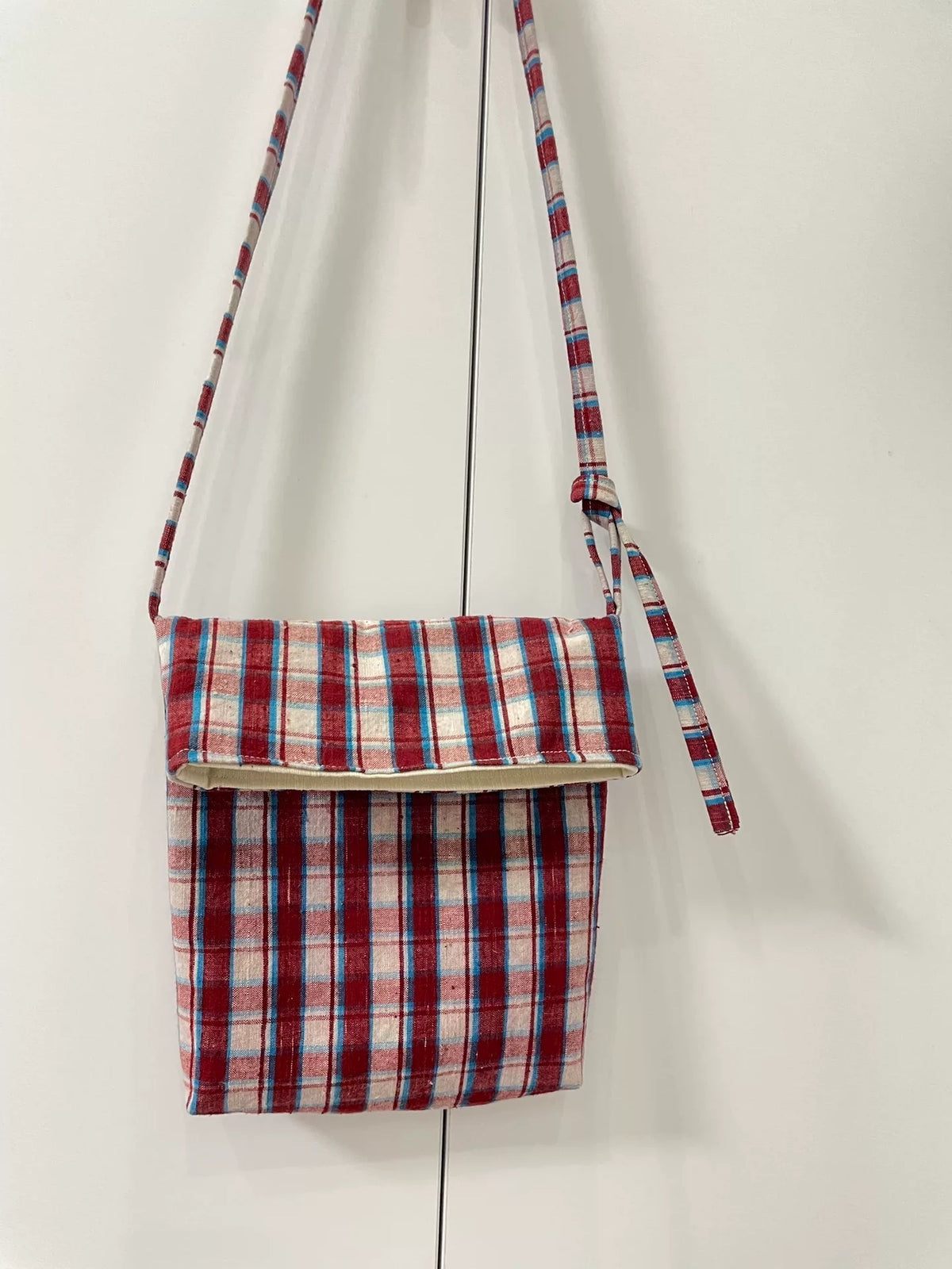 Handgefertigte Karo-Baumwoll-Schultertasche