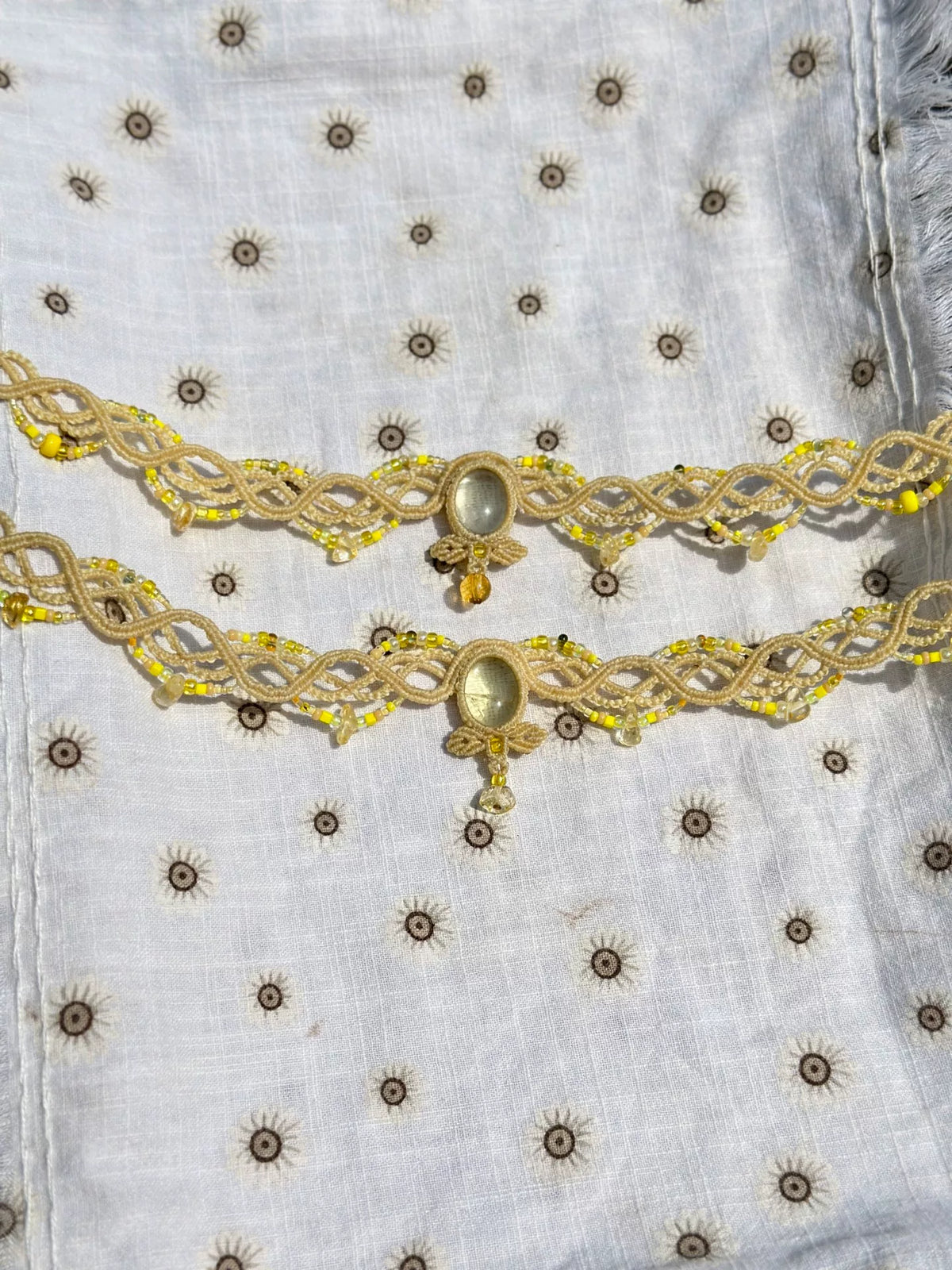Macrame Choker met Labradoriet en Amethist Kraaltjes