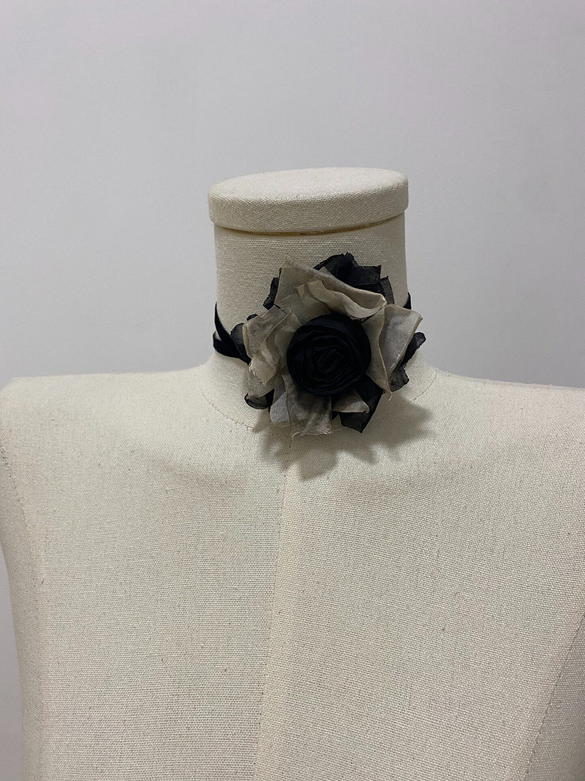 Handcrafted Rose Choker Necklace Brooch
