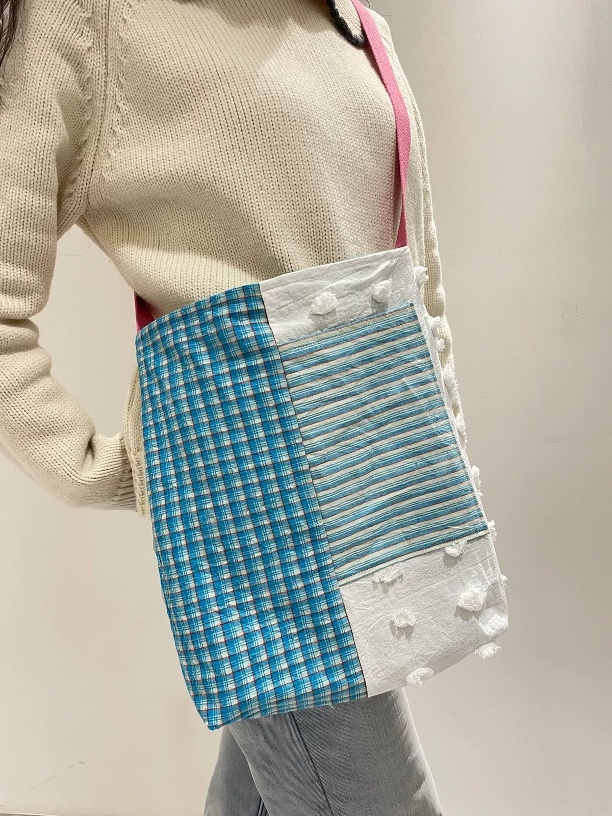 リバーシブル 純綿パッチワーク 斜めがけバッグ