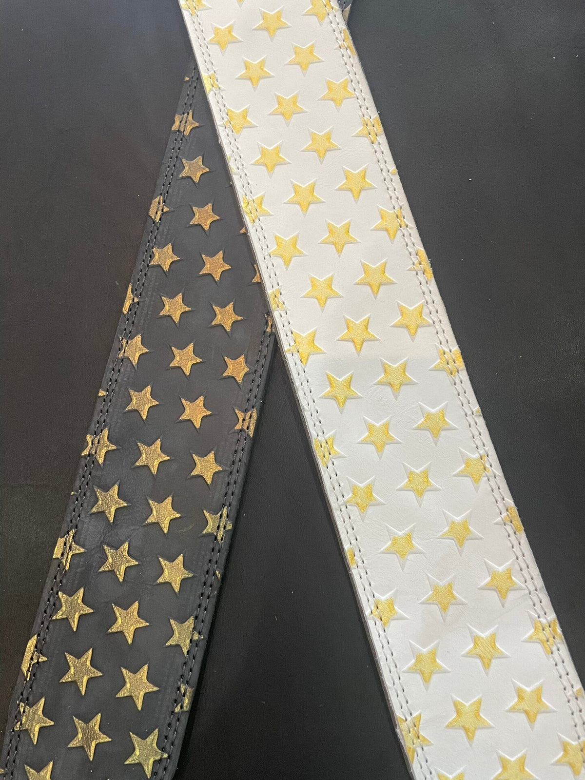 Handcrafted Cowhide Guitar Strap with Five-Point Star Pattern