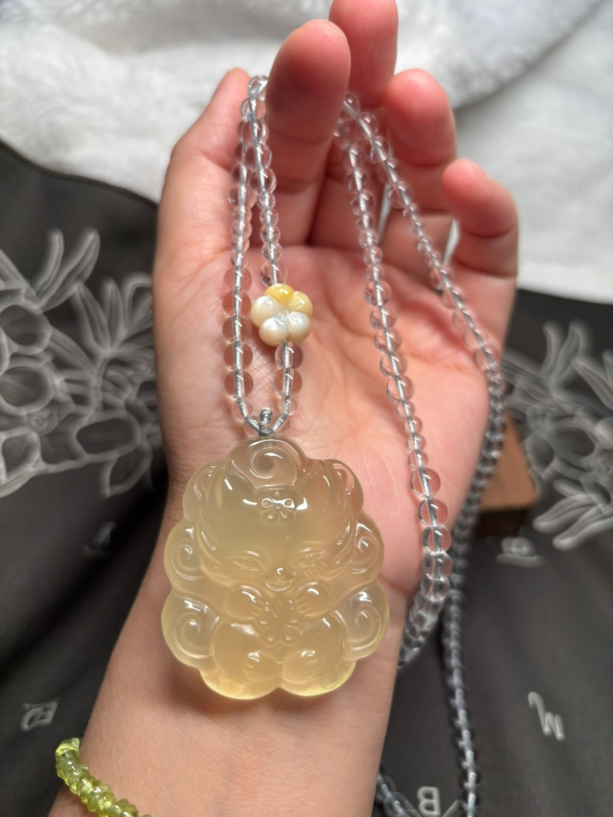 Catena da maglione con ciondolo a volpe in cristallo giallo limone