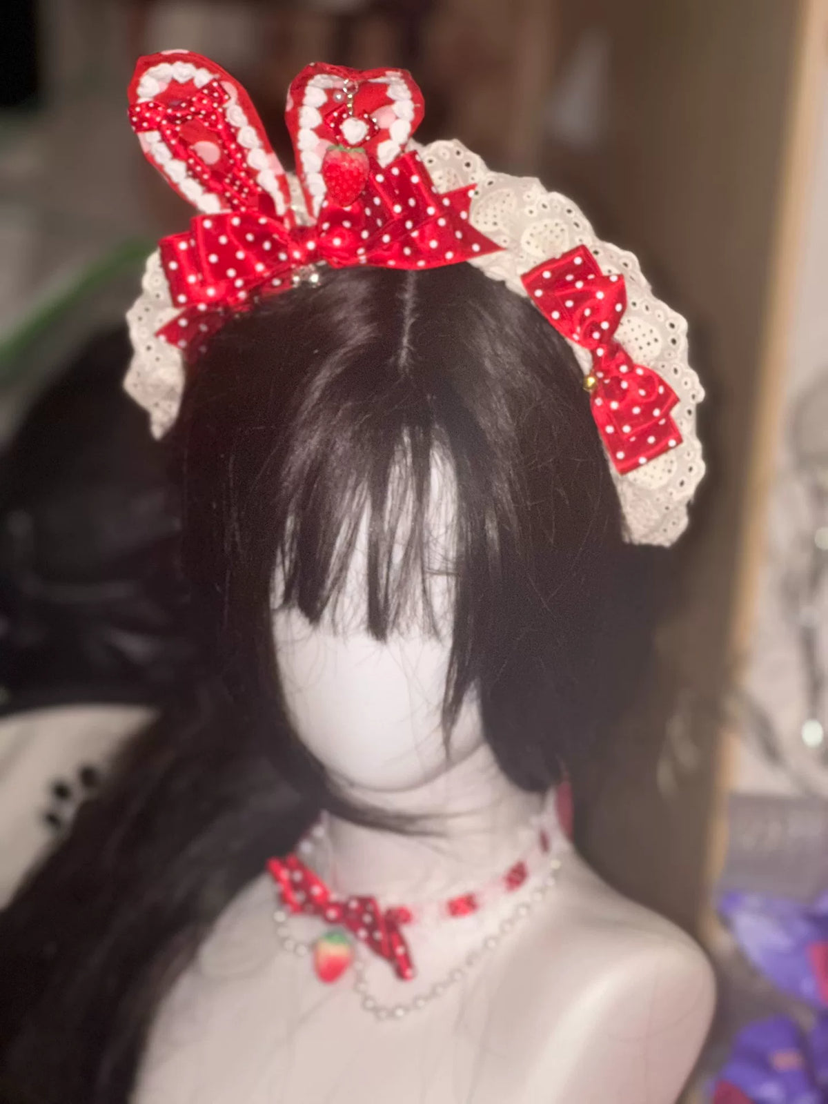 Bandeau à oreilles de lapin en dentelle à pois rouges