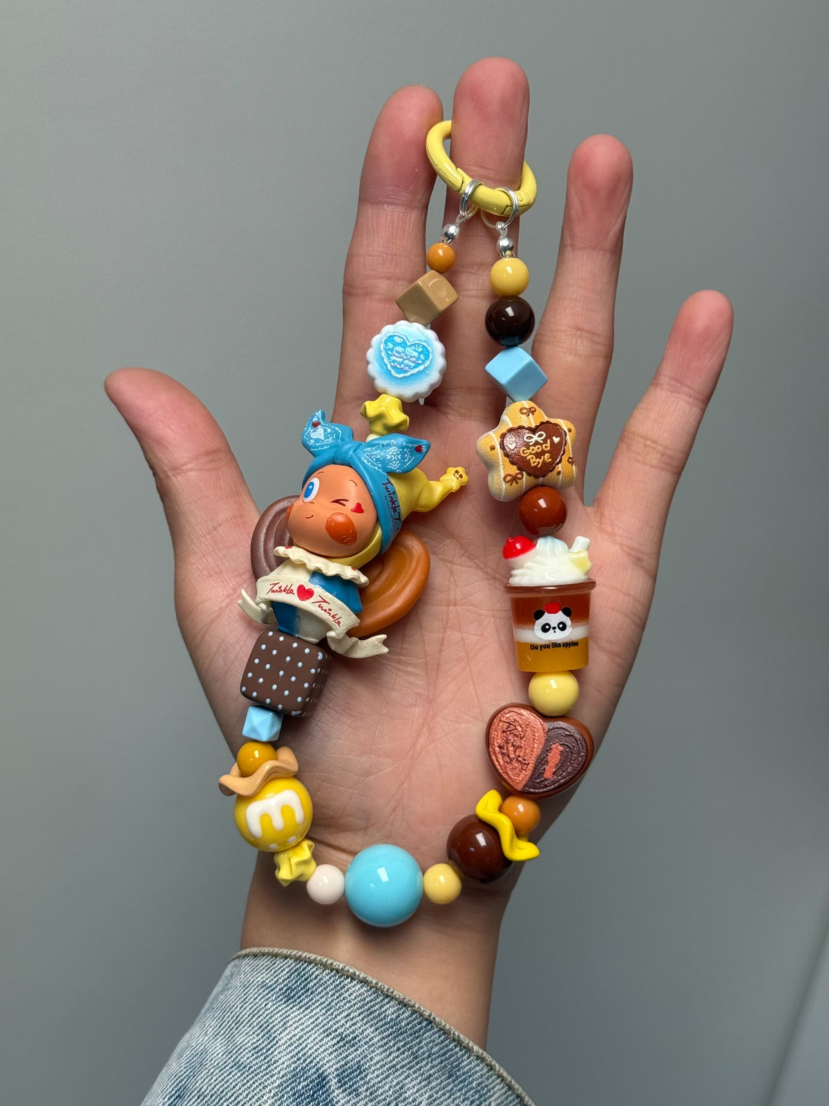 Twinkle Pretzel Character Beaded Phone Chain