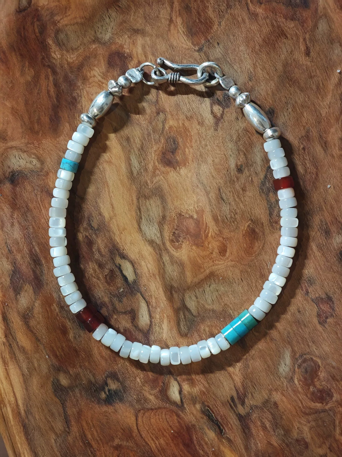 4mm Parelmoer Zilveren Kralenarmband