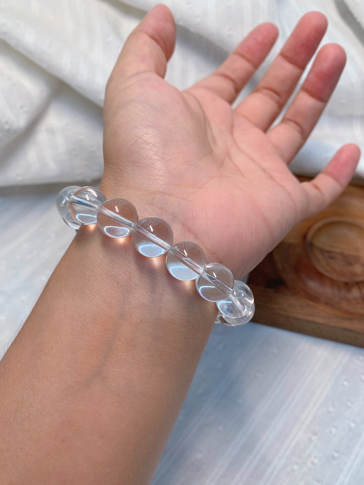 White Crystal Aquamarine Shell Bead Bracelet