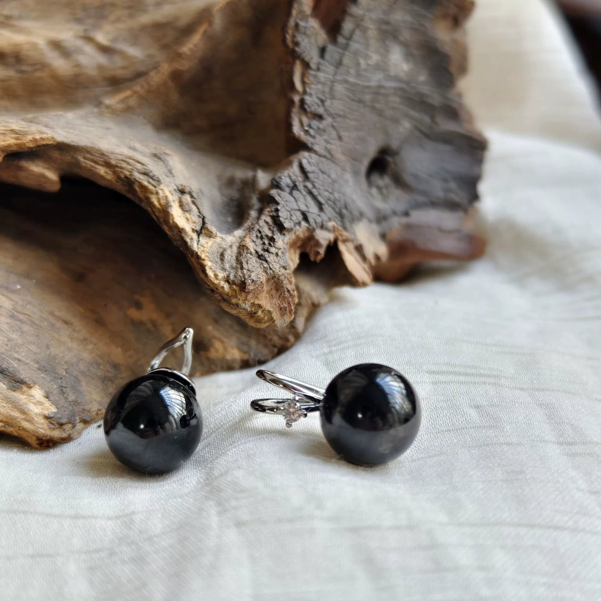 Goldstone Ear Bone Clip Titanium Staal