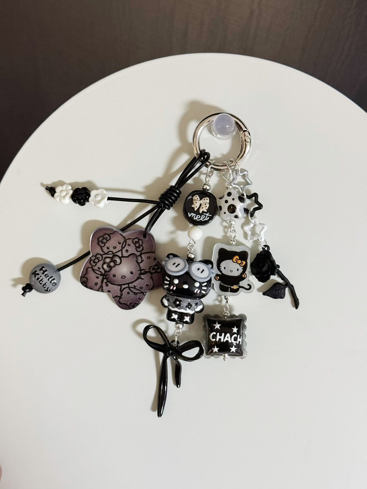 Donkere Hello Kitty Telefoonsnoer Sleutelring