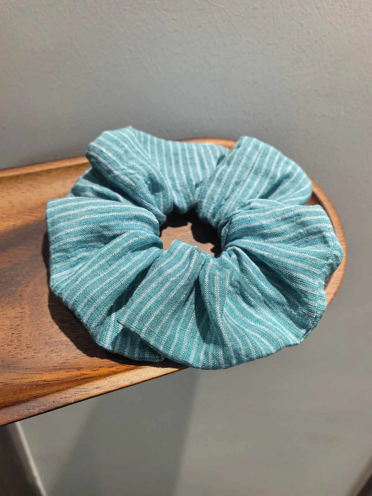 Elastico in lino a righe blu