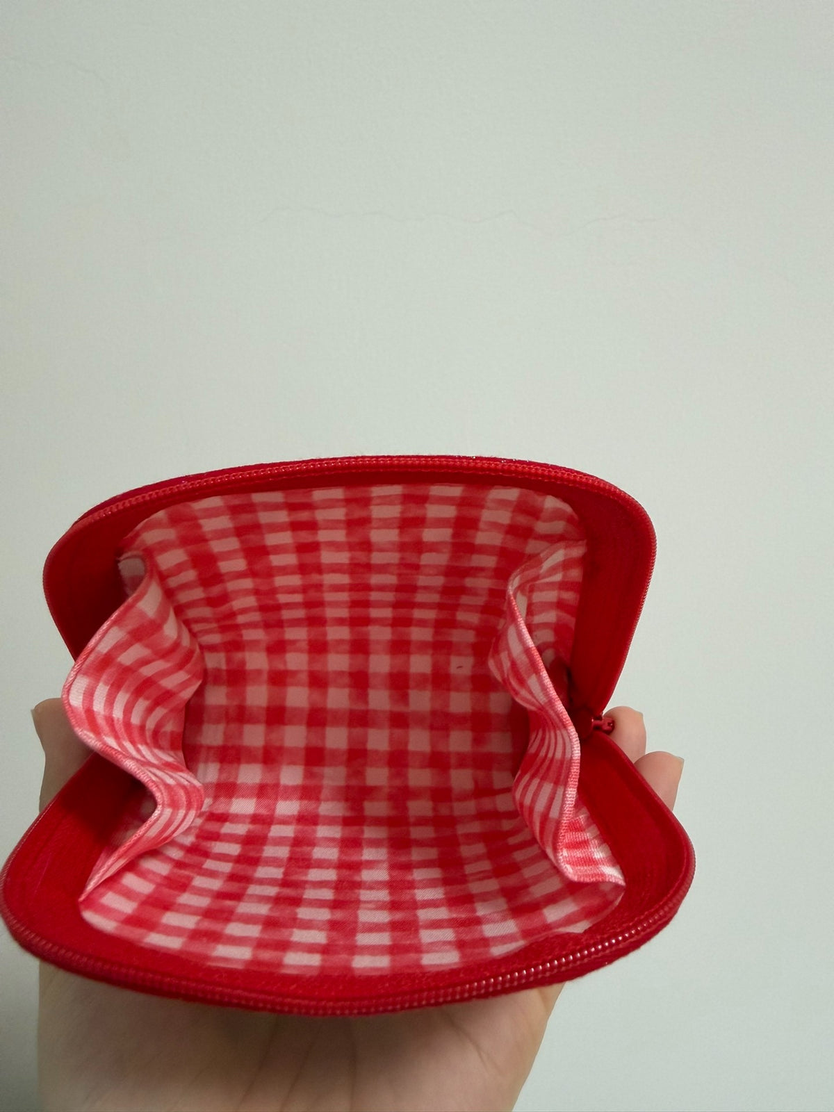 Rosa etui med kattmotiv